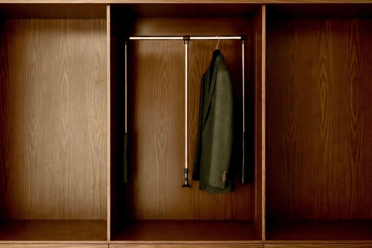 Wardrobe Lifter